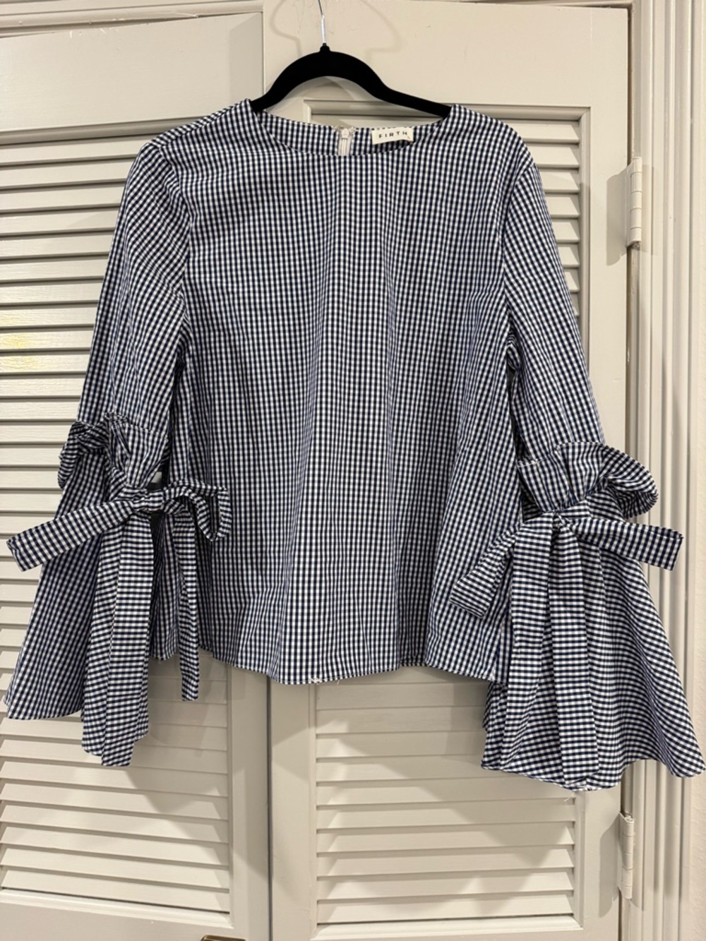 Gingham Bell-Sleeve Tie Blouse - Navy/White